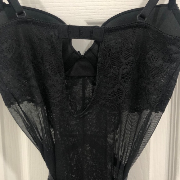 Black lace and mesh teddy with rhinestones 32B - Picture 7 of 8